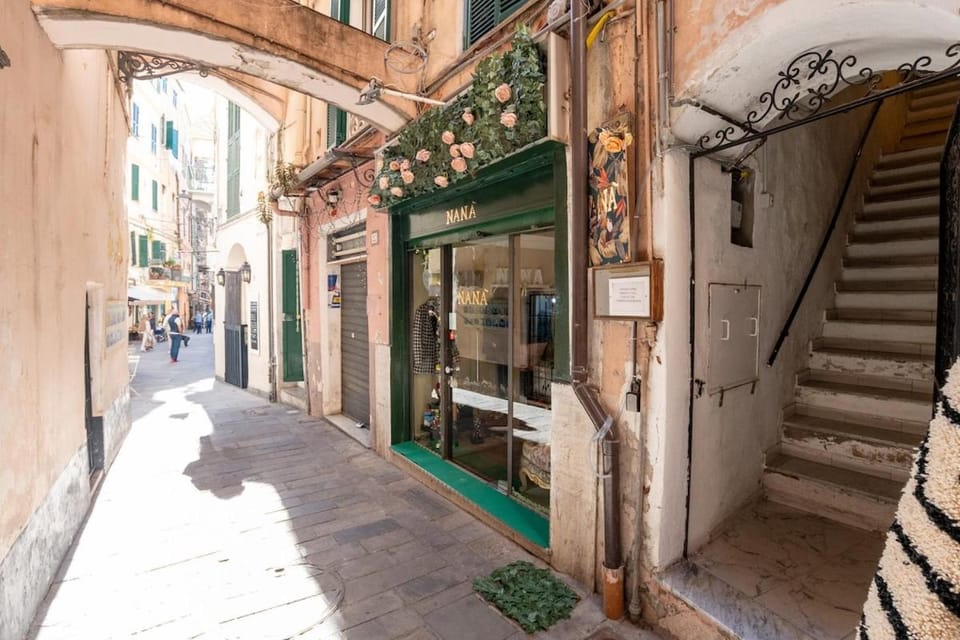 MT Home Apartment in Sanremo