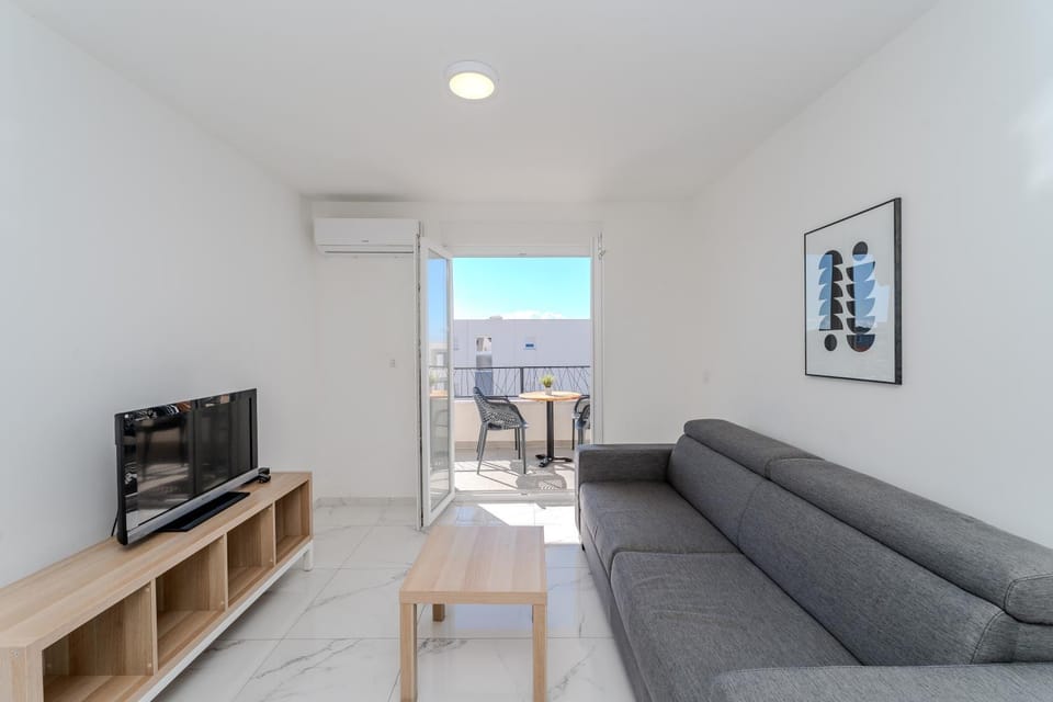 Lilly centrally located apartments Apartment in Novalja