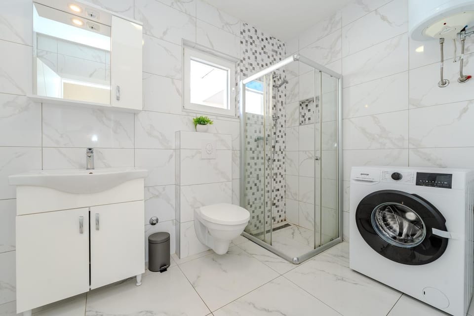 Lilly centrally located apartments Apartment in Novalja