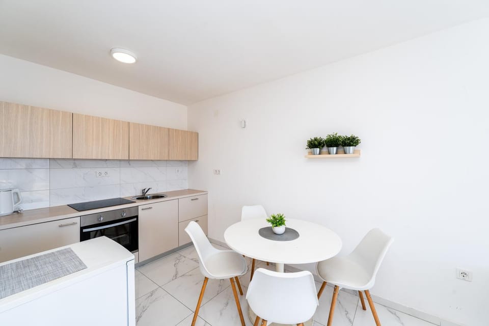 Lilly centrally located apartments Apartment in Novalja