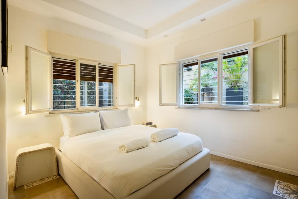 Cozy Garden Apartment in The Center - By Vacay TLV Apartment in Tel Aviv-Yafo