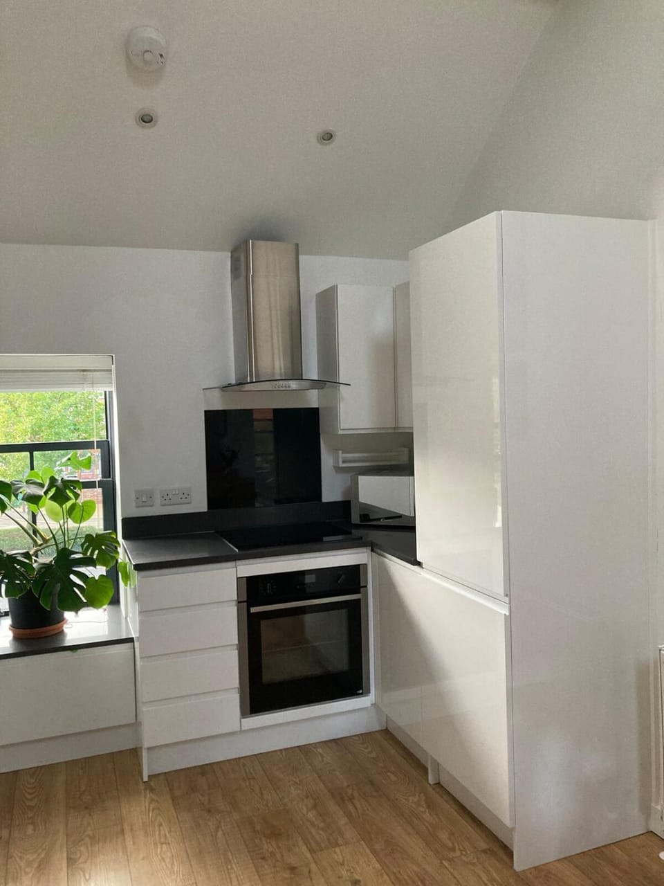 The Laws Canalside Townhouse, central Retford Apartment in Bassetlaw District
