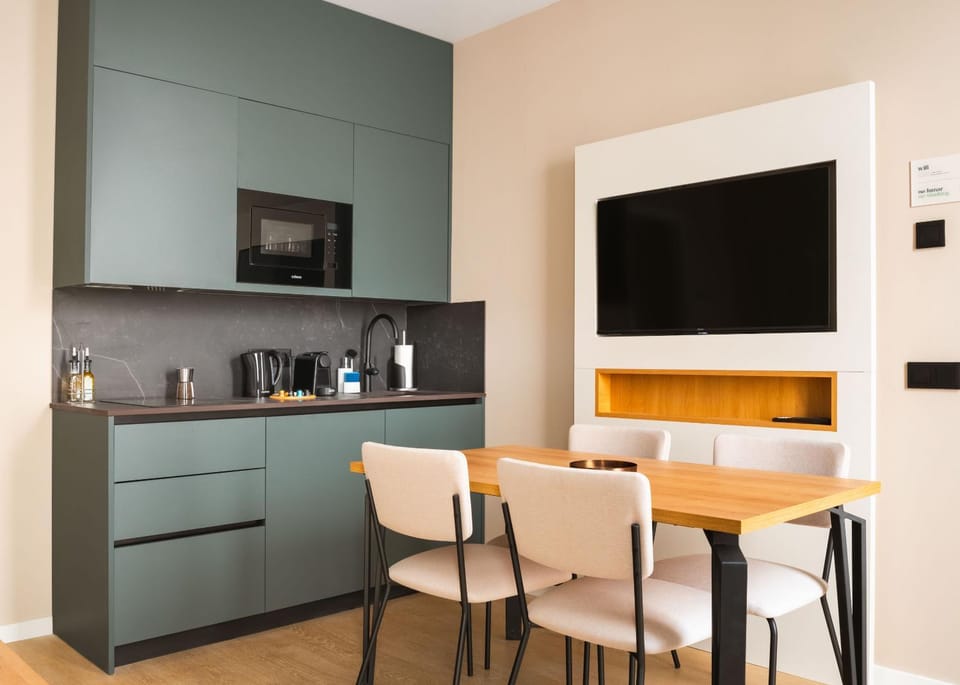 TV and multimedia, Coffee/tea facilities, Kitchen or kitchenette