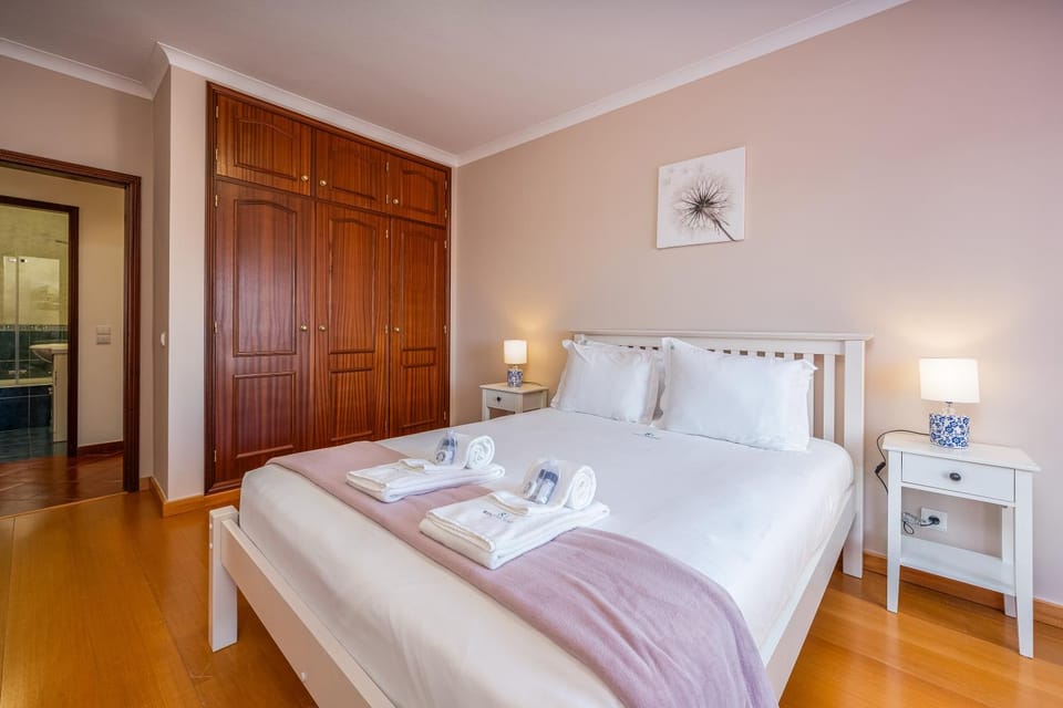 Bed, Bedroom, wardrobe