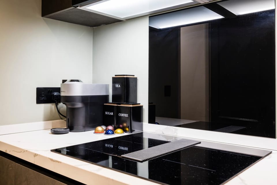 Coffee/tea facilities, Kitchen or kitchenette