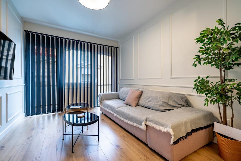 Living room, Photo of the whole room, Seating area