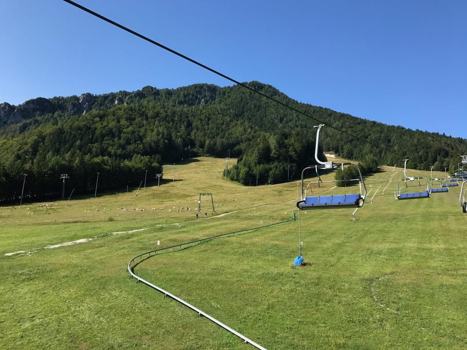 Off site, Neighbourhood, Natural landscape, Summer, Hiking, Mountain view