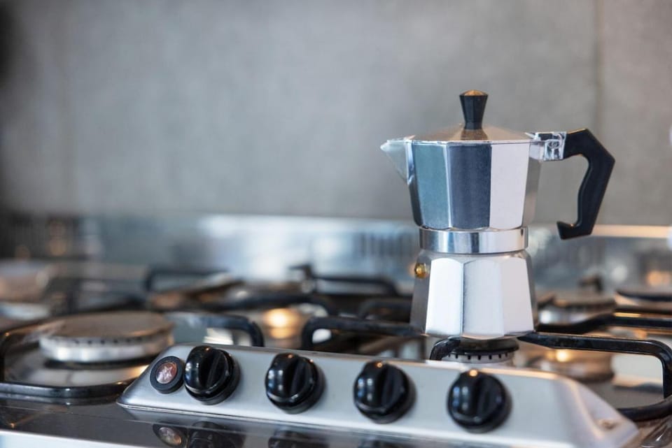 Coffee/tea facilities, Kitchen or kitchenette