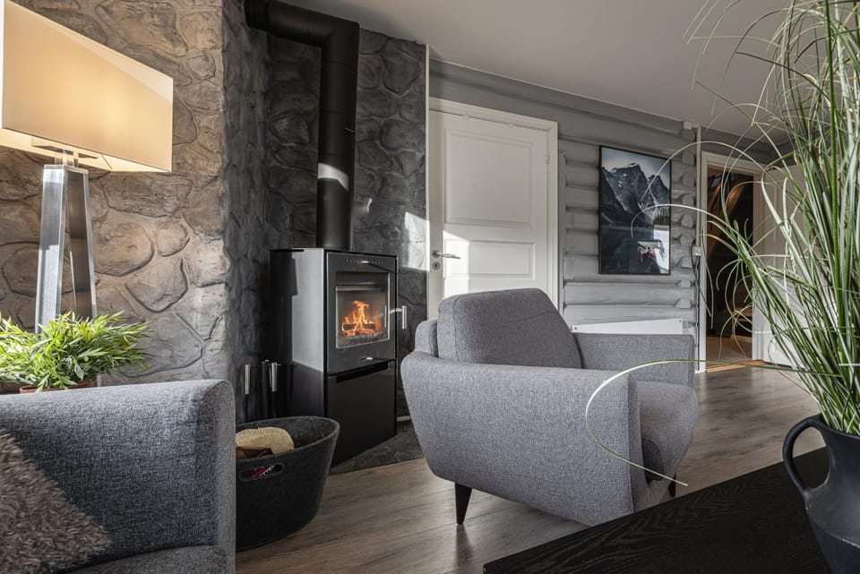 Living room, Seating area, fireplace