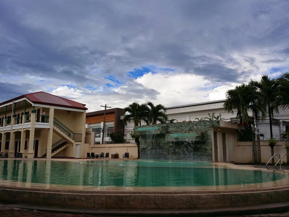 Property building, Swimming pool, Time of day