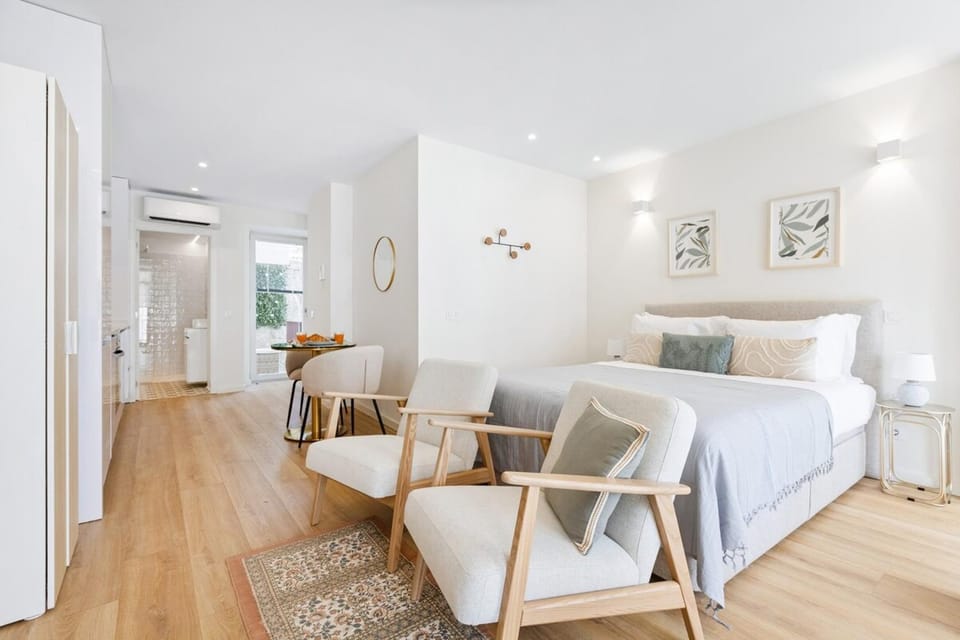 Studio Glow | 111 Collection Apartment in Porto