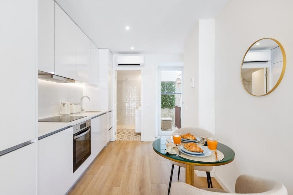 Studio Glow | 111 Collection Apartment in Porto
