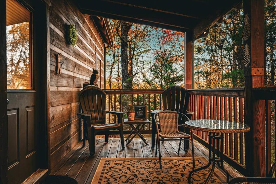 Cozy Cabin - Hot Tub with Fireplace and Views Cabin in Gatlinburg