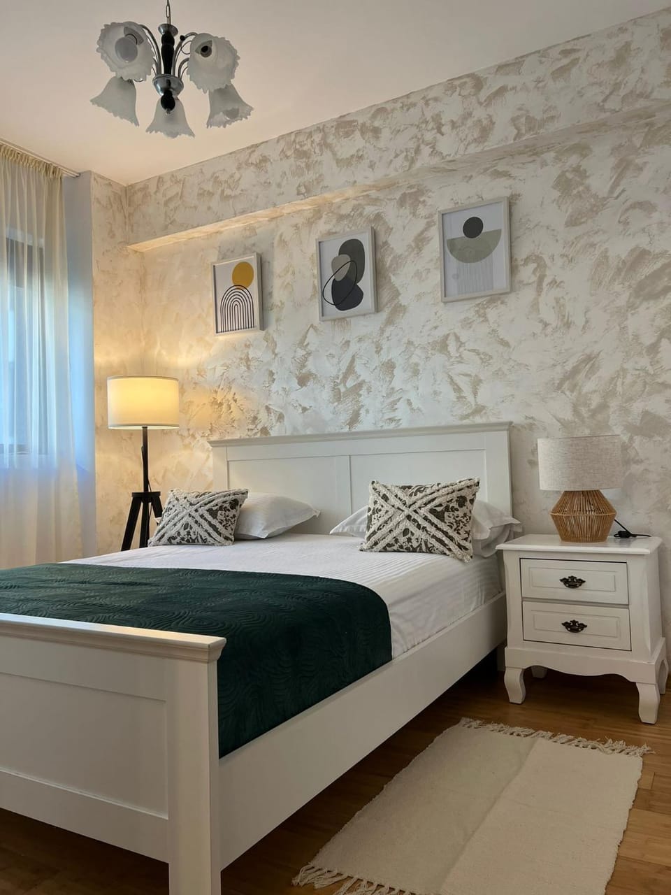 Green Accommodation in Iassy Copou Park Stadium and Hospitals Apartment in Romania