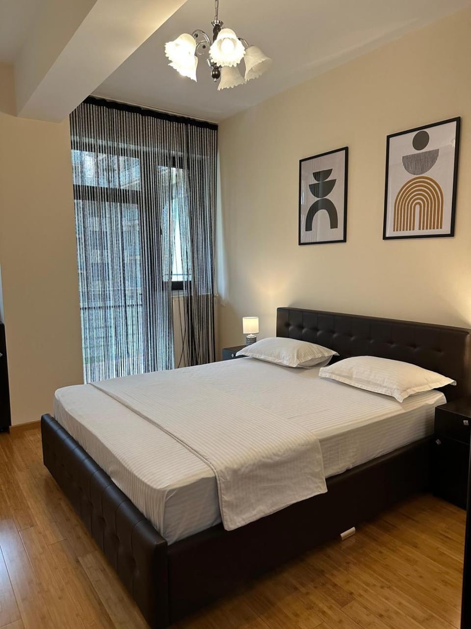 Green Accommodation in Iassy Copou Park Stadium and Hospitals Apartment in Romania