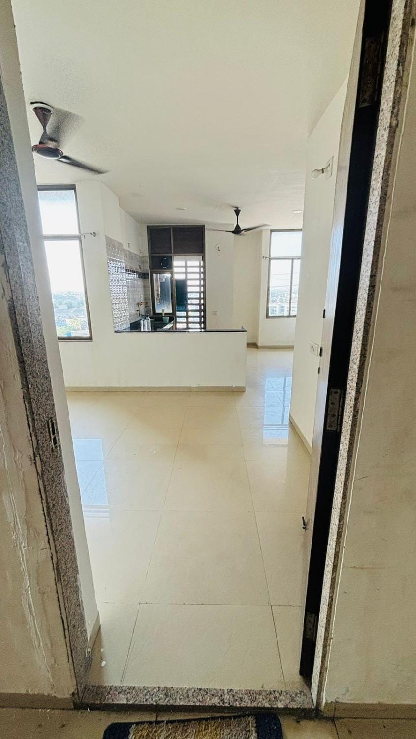 High floor bed with ventilated room Apartment in Ahmedabad
