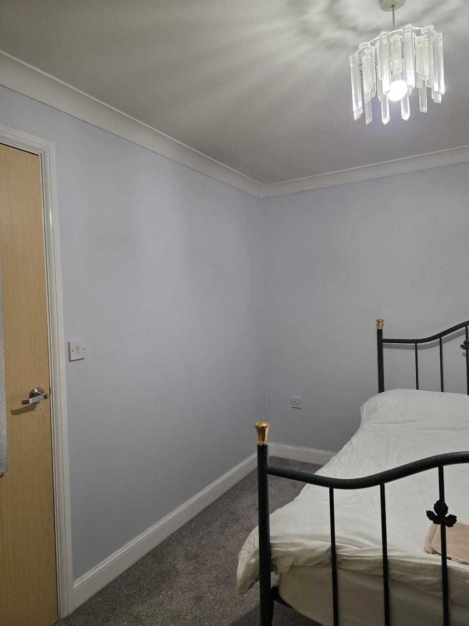 Bed, Decorative detail, Bedroom