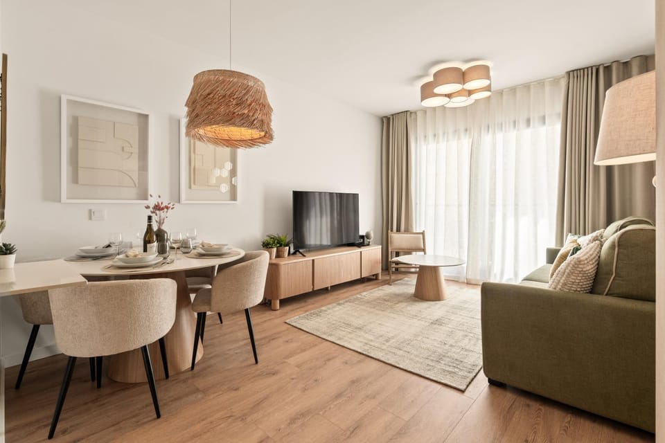 Living room, Dining area