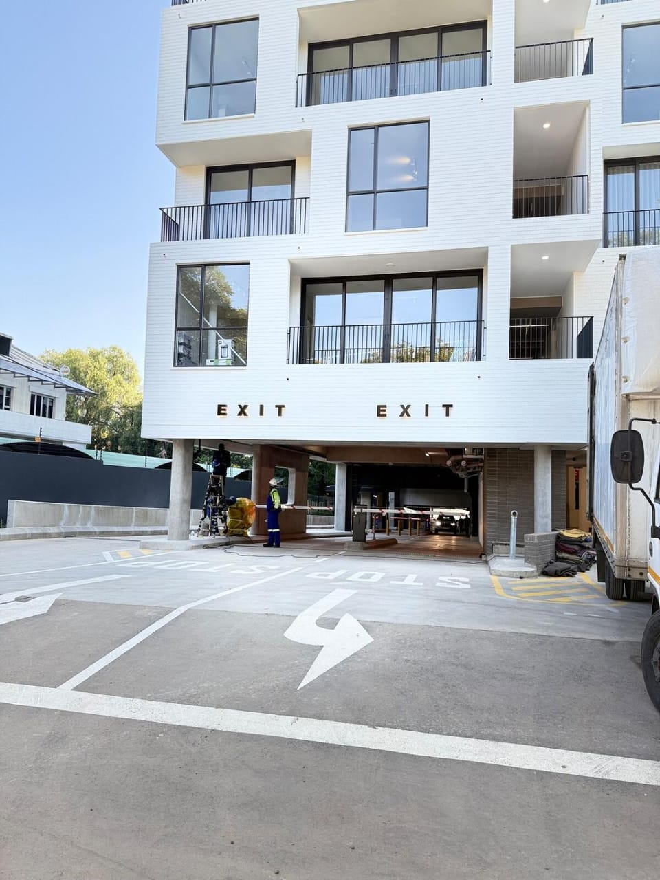 226 One Rosebank with On-Site Rooftop Restaurant Apartment in Johannesburg