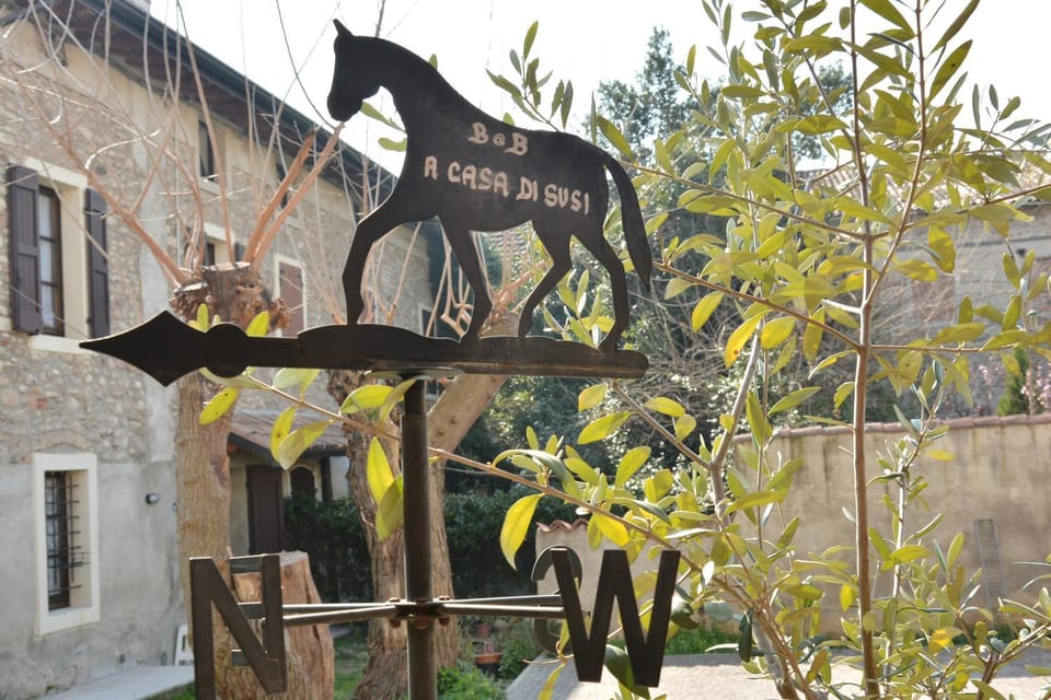 Property logo or sign, Decorative detail