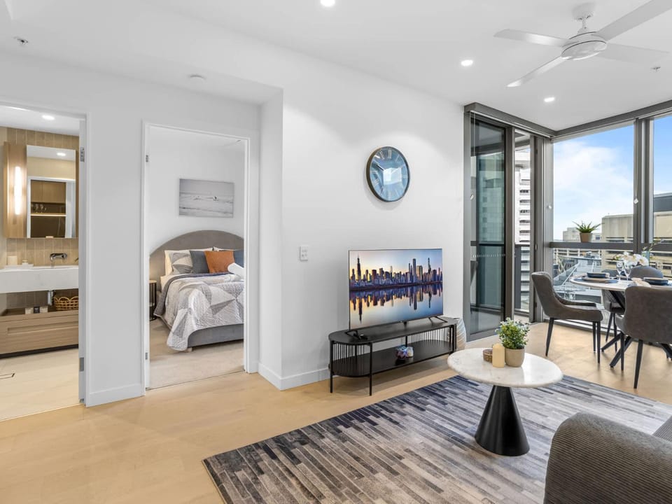 1BR Retreat- City & River Views Queen's Wharf Apartment in Brisbane City