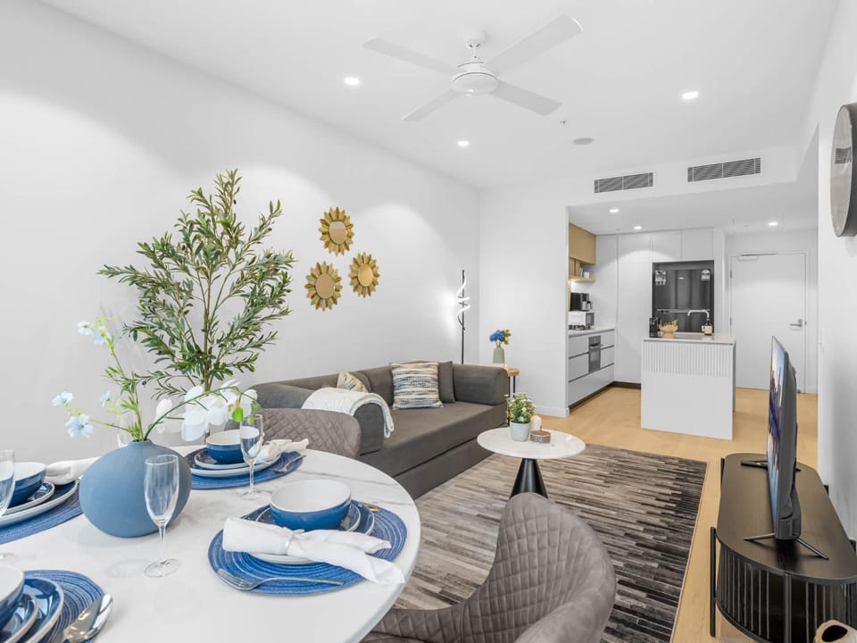 1BR Retreat- City & River Views Queen's Wharf Apartment in Brisbane City