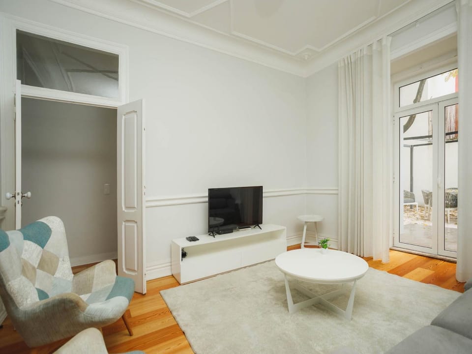 TV and multimedia, Living room, Seating area