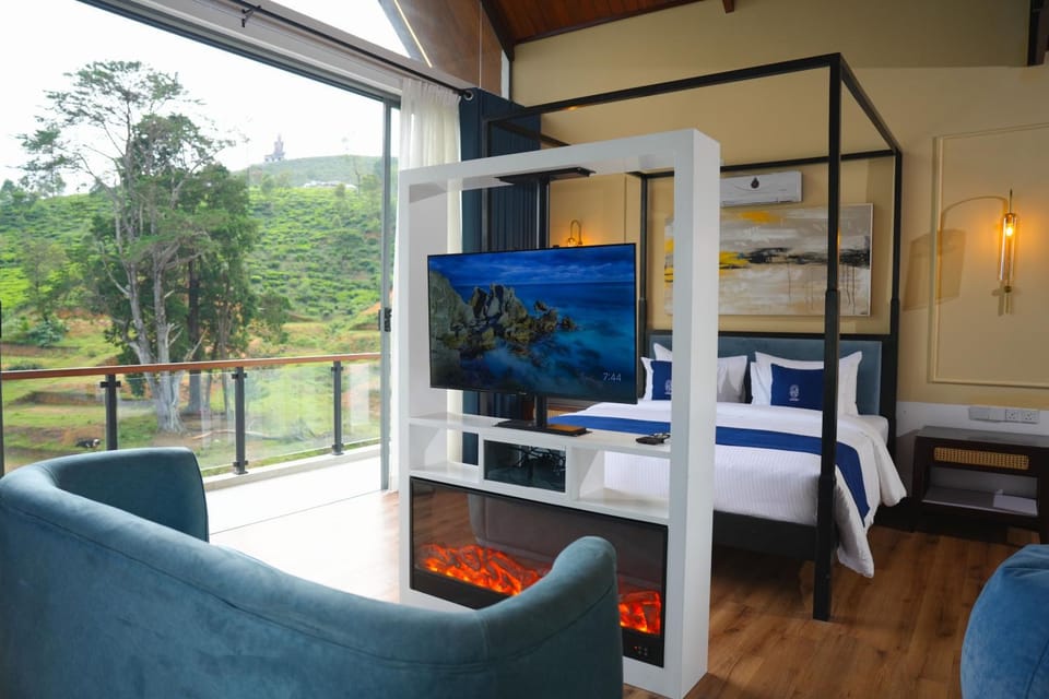 Mountain view, fireplace