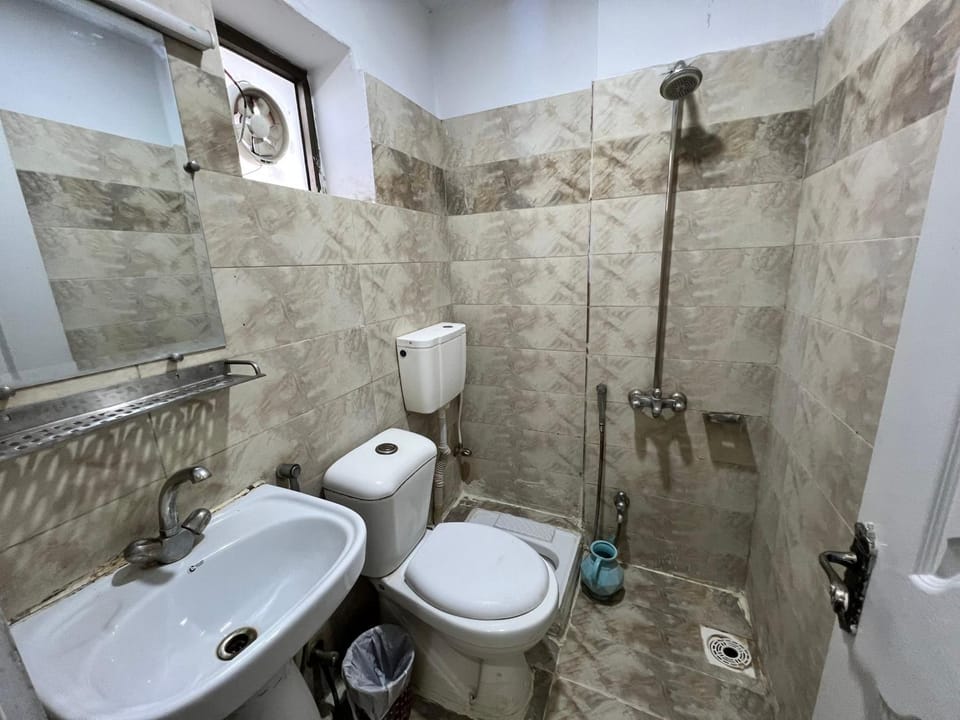 The Mall Luxury Guest House Apartment in Islamabad Capital Territory