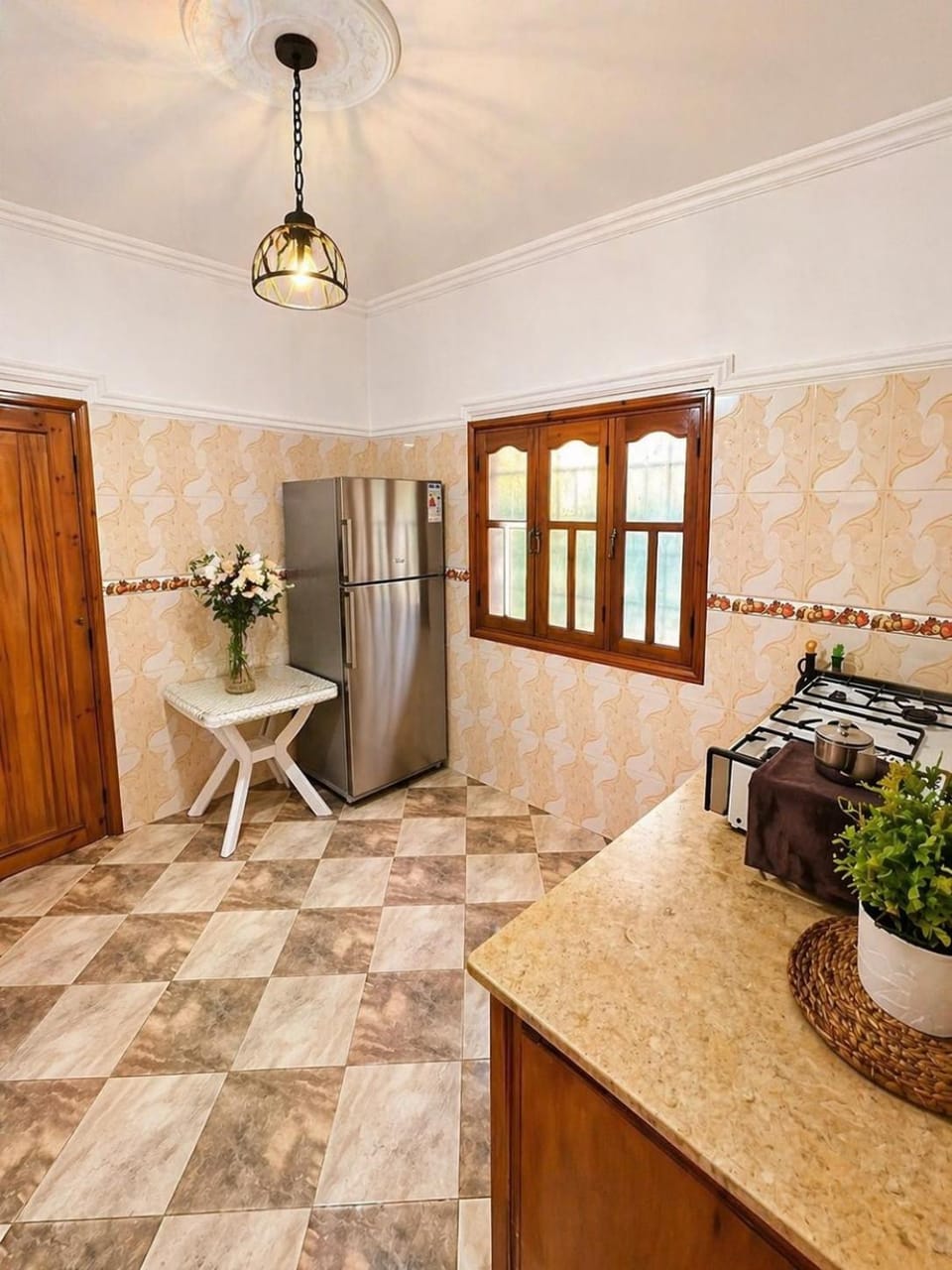 Kitchen or kitchenette, oven