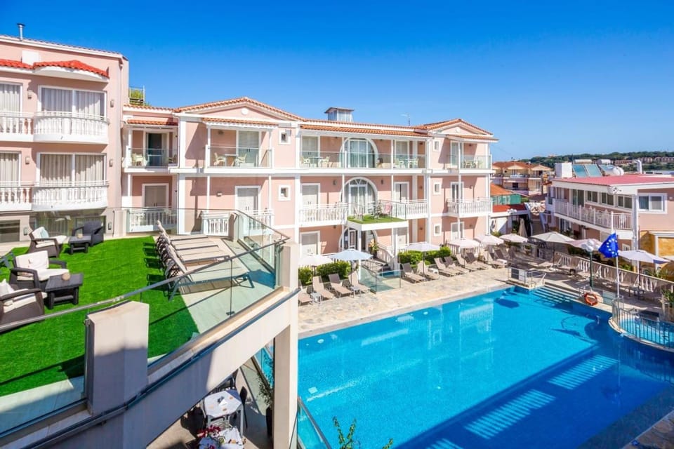 Property building, Swimming pool