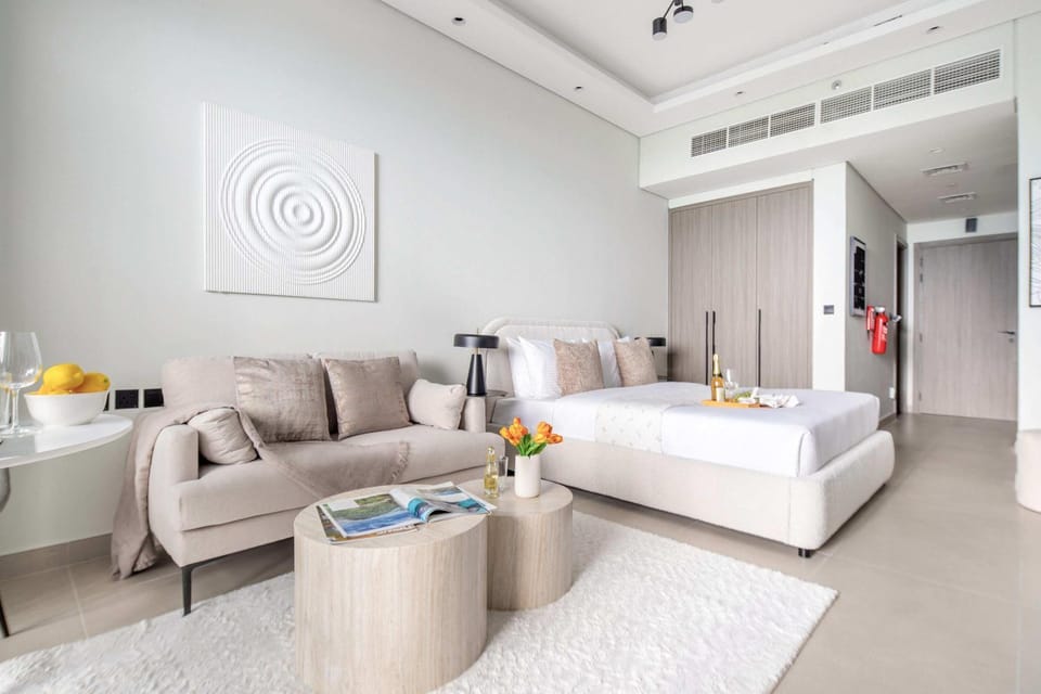 Bed, Kitchen or kitchenette, Living room