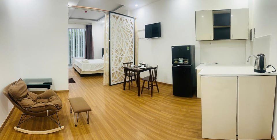 Bed, TV and multimedia, Kitchen or kitchenette, Living room, Photo of the whole room, Seating area, Dining area, Bedroom, minibar