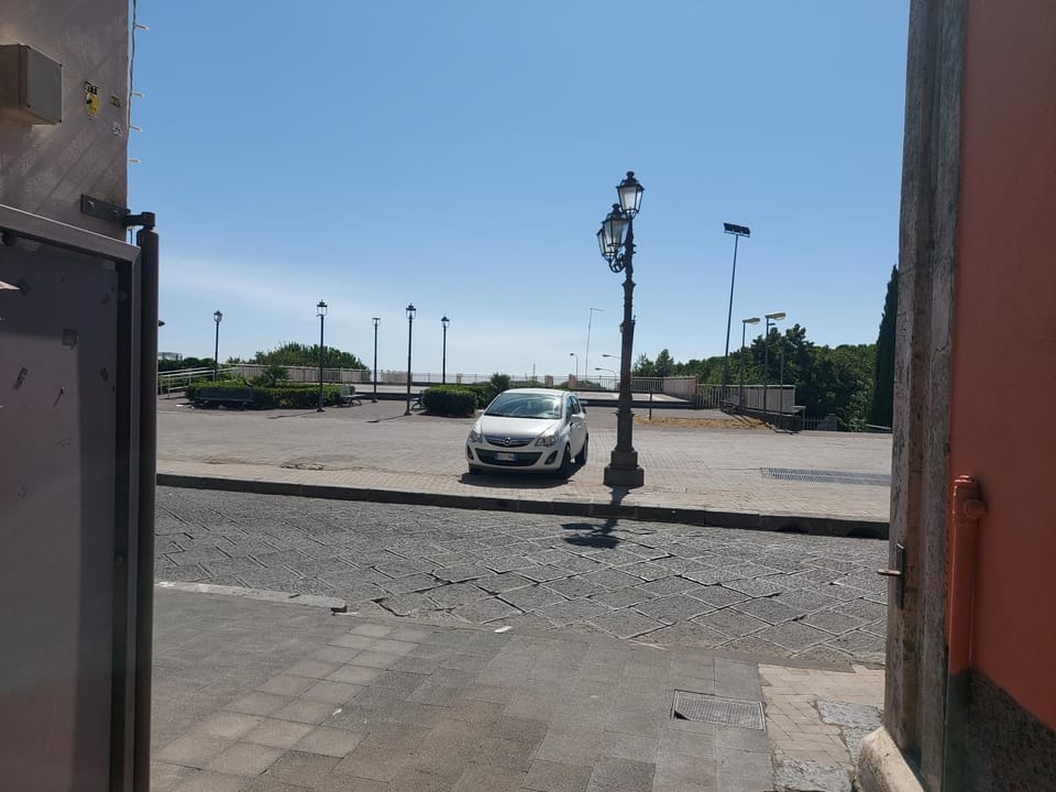 Neighbourhood, Street view, Inner courtyard view