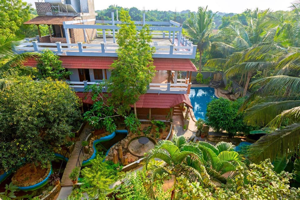 Property building, Natural landscape, Pool view, Swimming pool