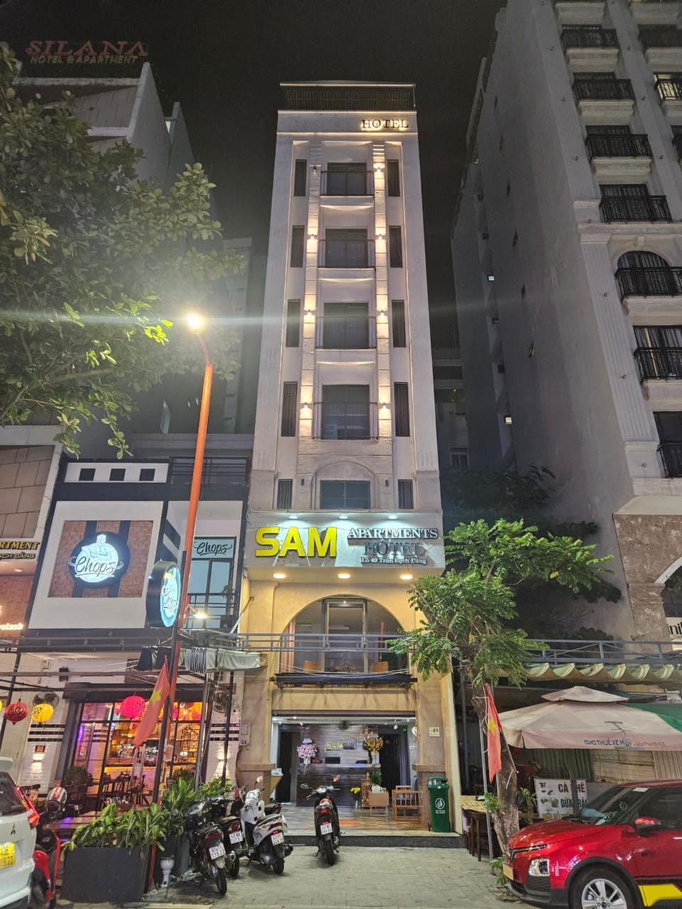 Property building, Night, Neighbourhood, Lobby or reception, City view, Street view
