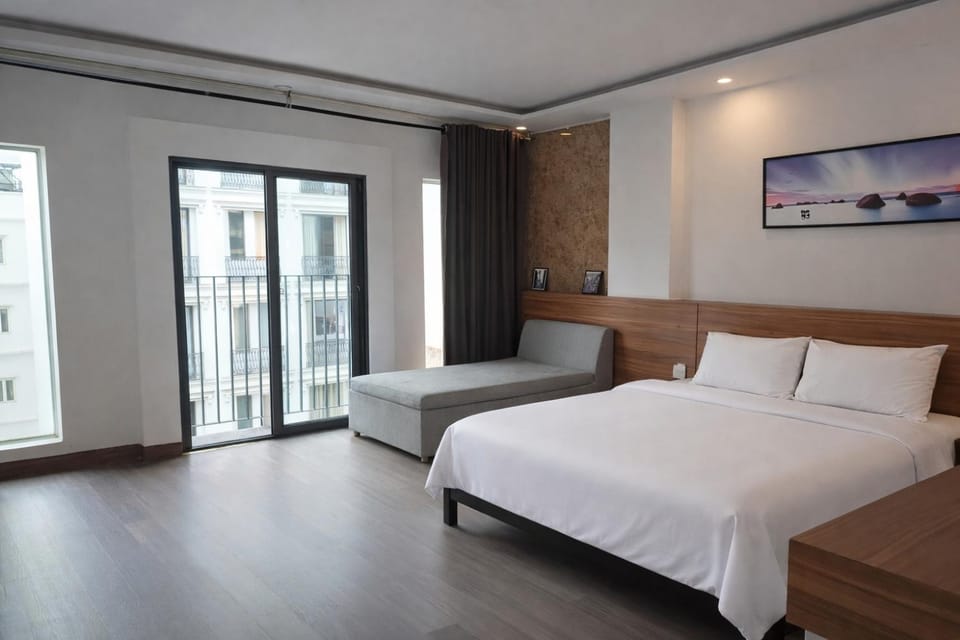 Bed, Balcony/Terrace, Bedroom