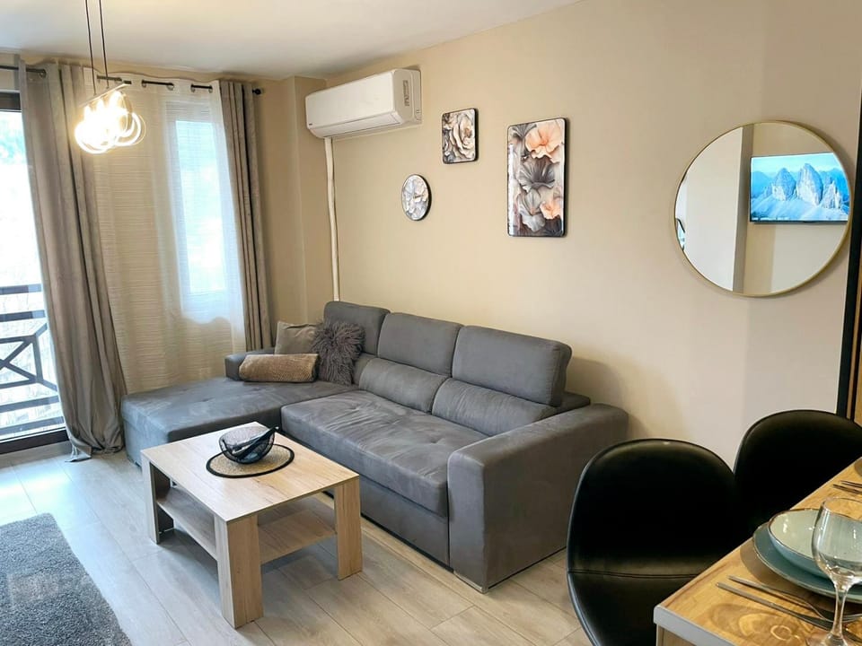 Two Modern Apartments in One Building by SI Stay Apartment in Bansko