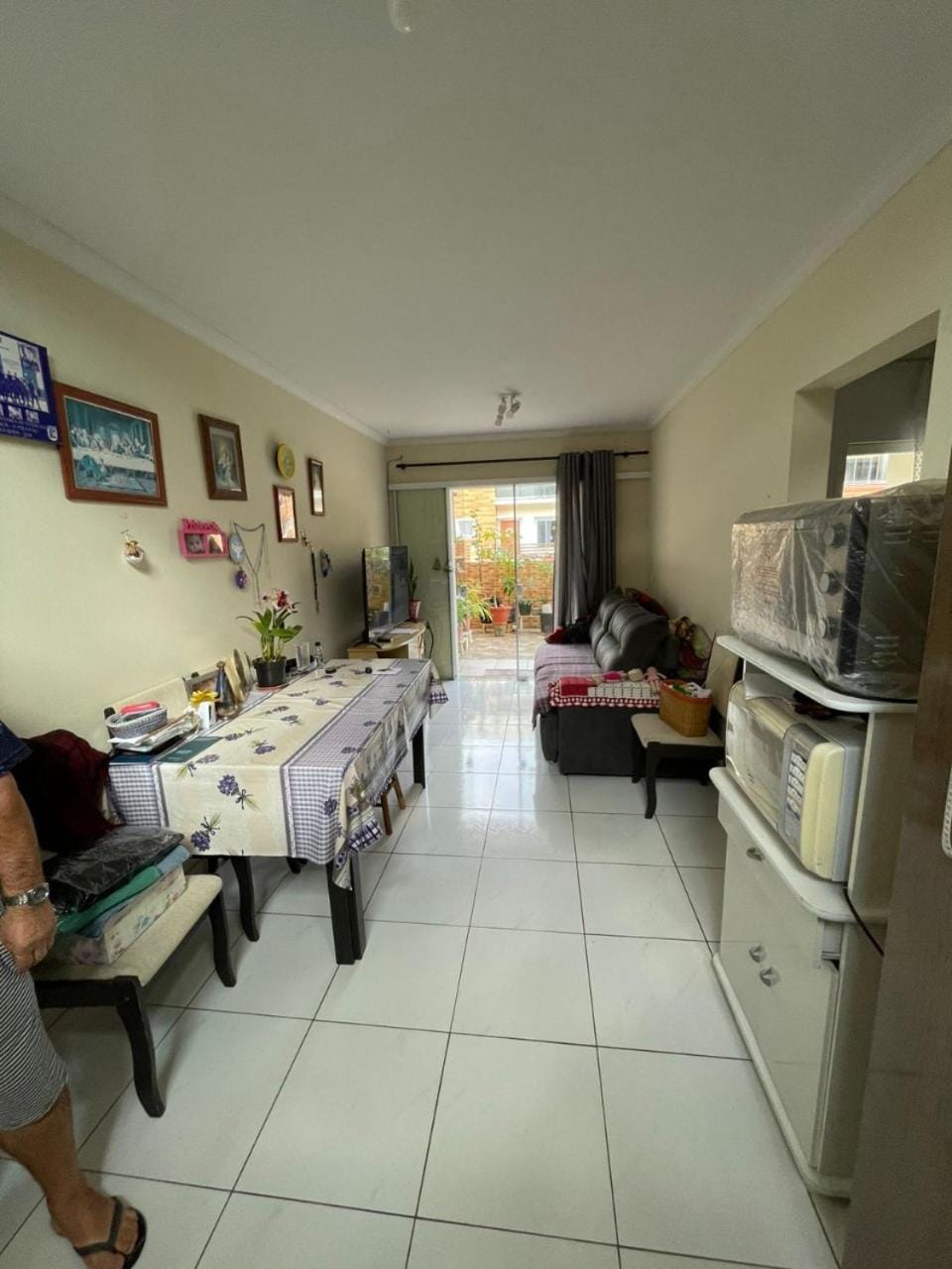TV and multimedia, Living room, Seating area, Dining area, oven