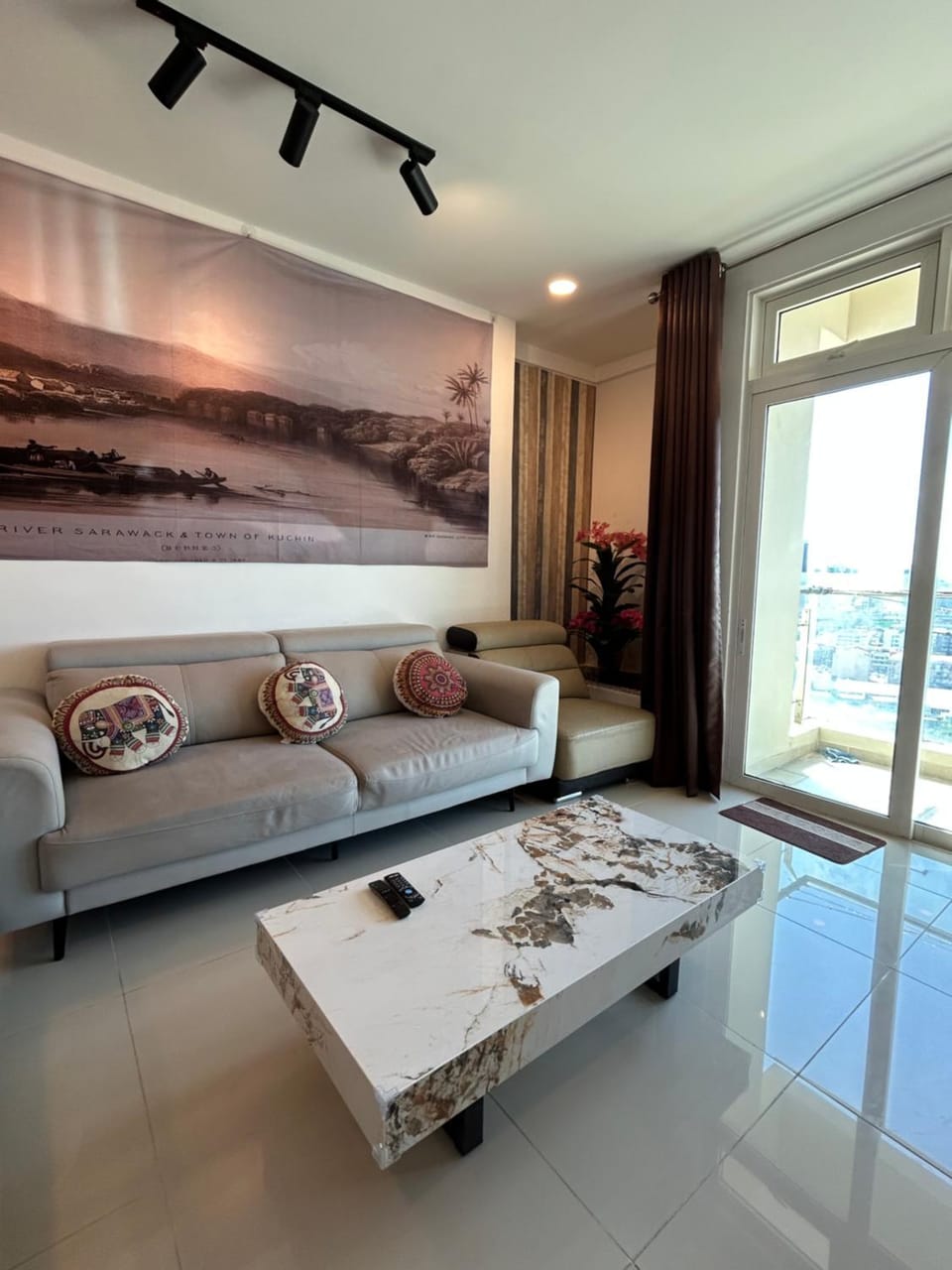 Luxury River View 3BR Riverine Sapphire Apartment in Kuching