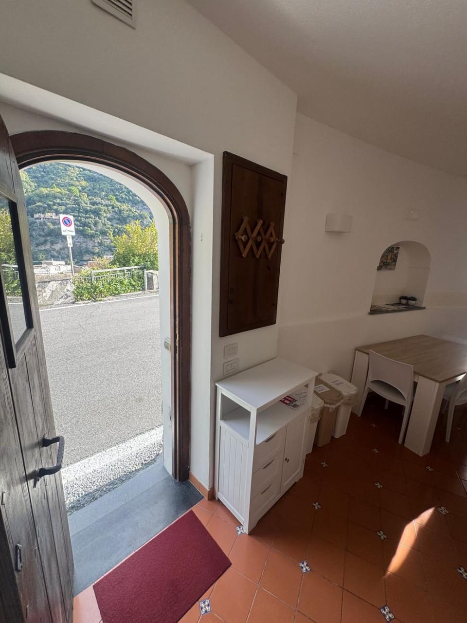 Living room, Photo of the whole room, Seating area