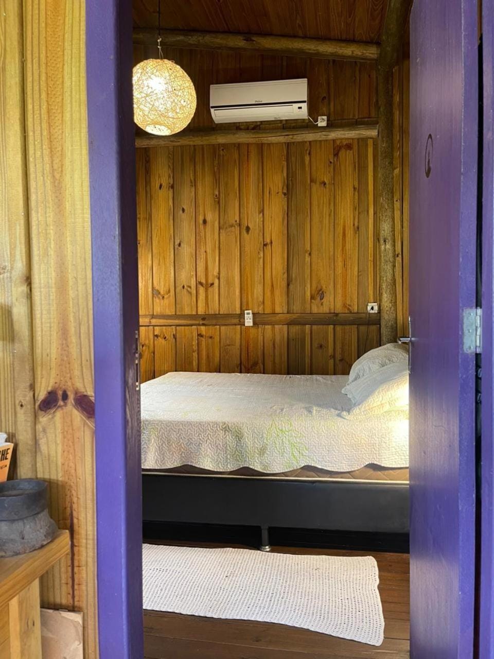 Bed, Bedroom, air conditioner