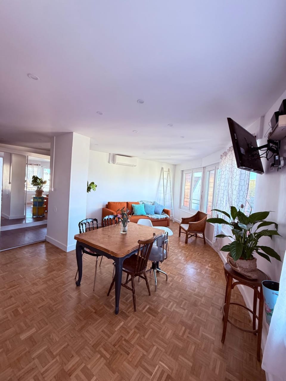 Dijon Centre Climatisé 55 m carré avec Balcon Apartment in Dijon