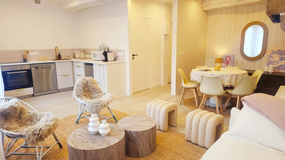 Appartement sur le port de Dinan Les Ebihens Apartment in Brittany