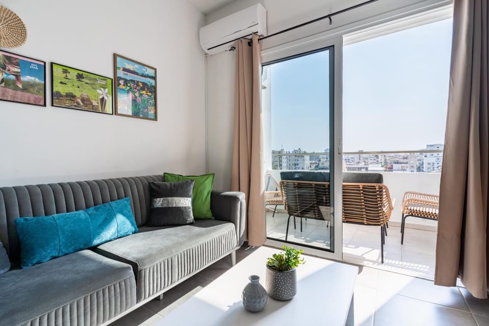 Patio, Balcony/Terrace, Living room, Seating area