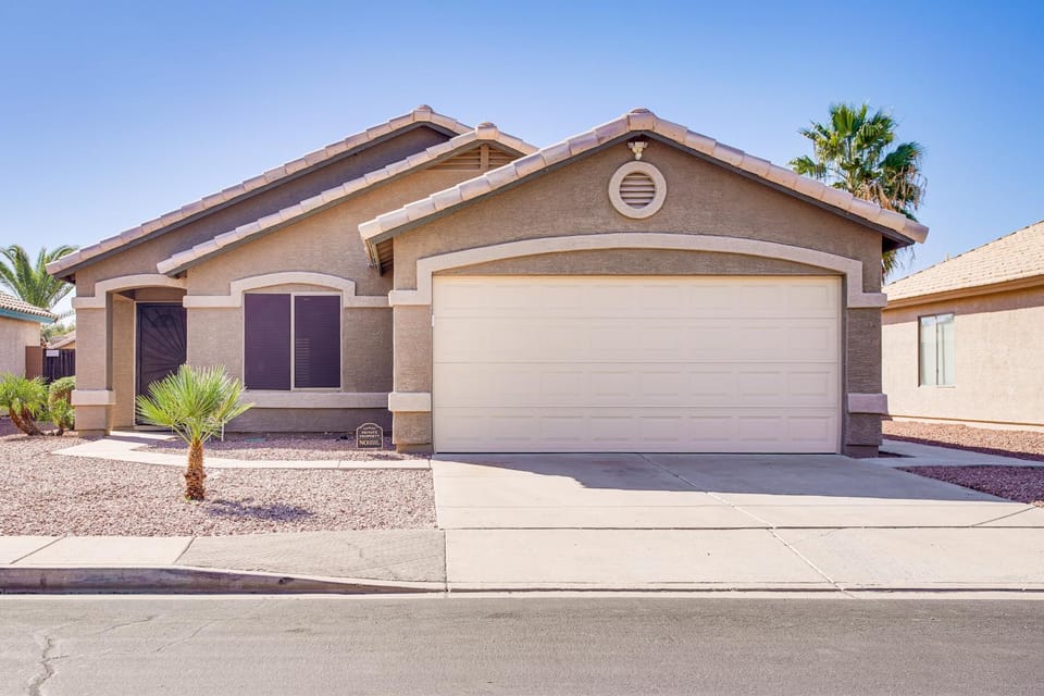 2 Mi to Surprise Stadium! Snowbird Haven w/ Pool House in Surprise