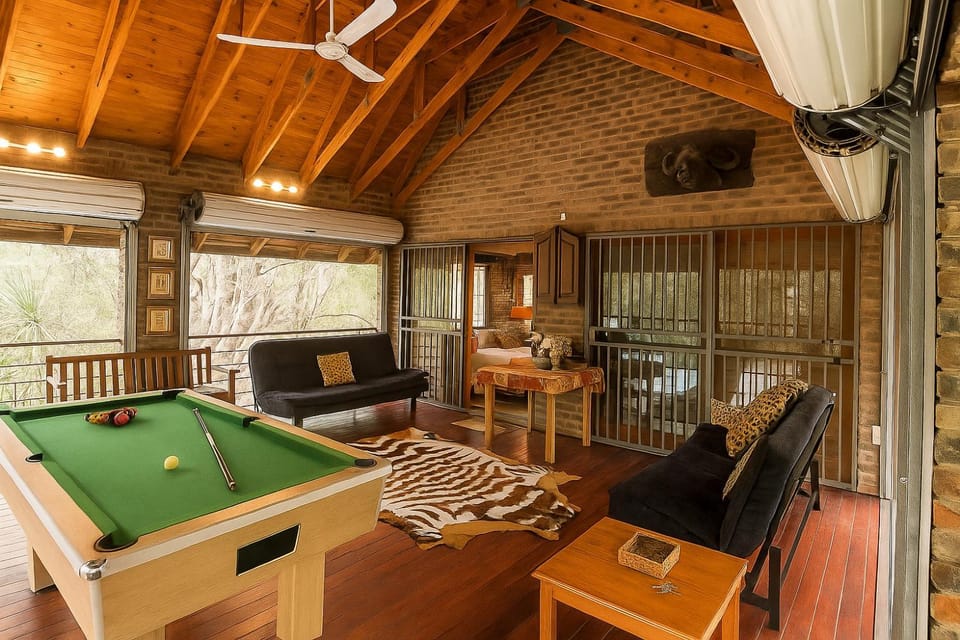 Billiard, Seating area