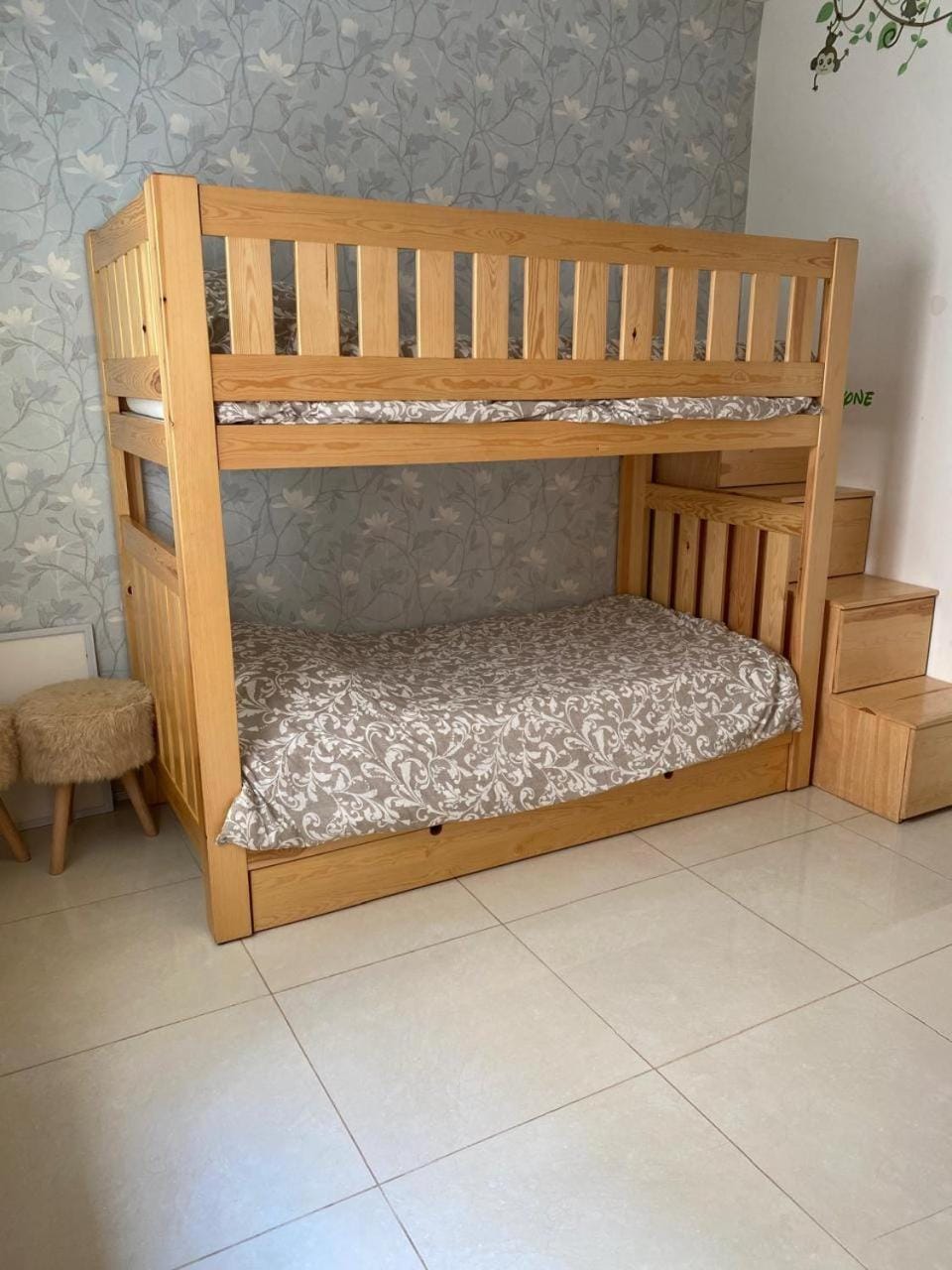 Bedroom, bunk bed