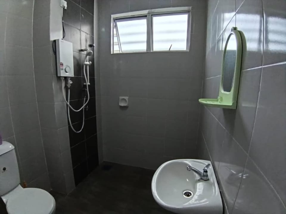 Raub Sutera Homestay Vacation rental in Selangor, Malaysia