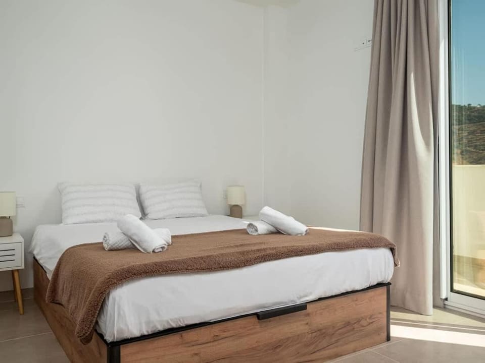 Luxury 2 Bedrooms Apartment Bayview Hills Nerja Apartment in Axarquía